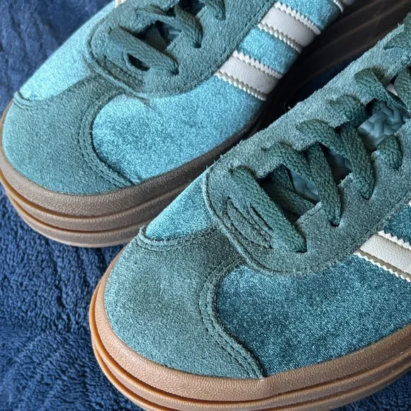 Adidas Gazelle Bold Green Velvet - Rare and Like New - 7.5 - Picture 7 of 9